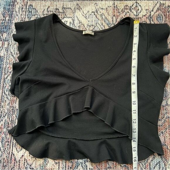 Free People Intimately Black Ruffle Plunge V-Neck Crop Top Peplum Size Large - Picture 10 of 10
